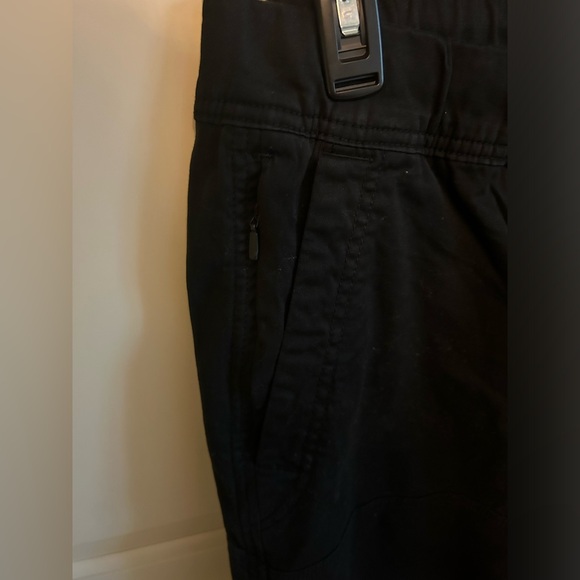 BRAND NEW Hollister Carpenter Pull-On - Picture 5 of 6